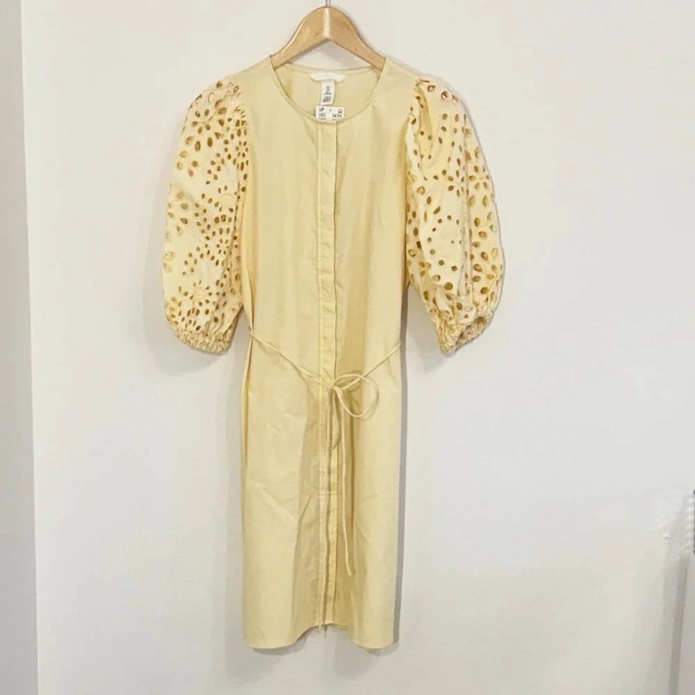 H&M NEW Yellow Eyelet Dress With Belt, Puff Sleeves New With Tags! size Small - Picture 2 of 6